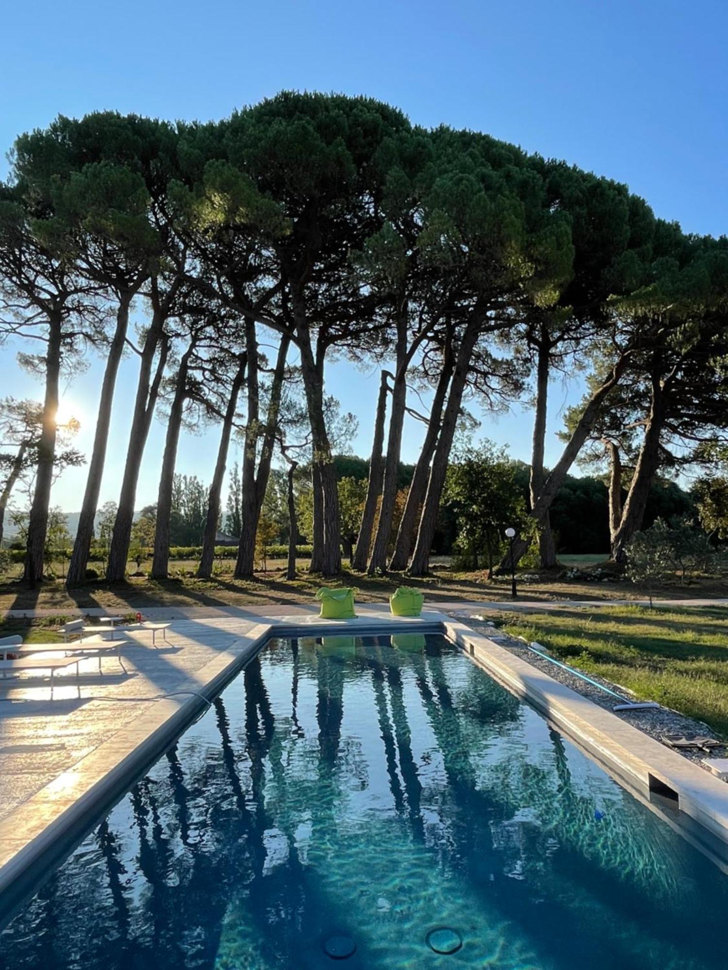 La Pavoyere Hotel Mormoiron Buitenkant foto